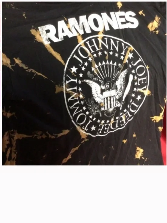 RAMONES tshirt - Picture 3 of 3